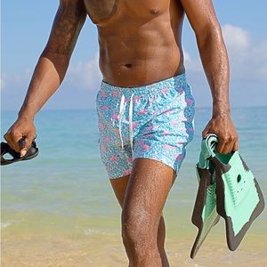 Chubbies Swim Trunks Size Large 5.5” inseam